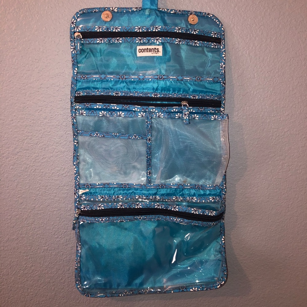 Travel Bathroom Case